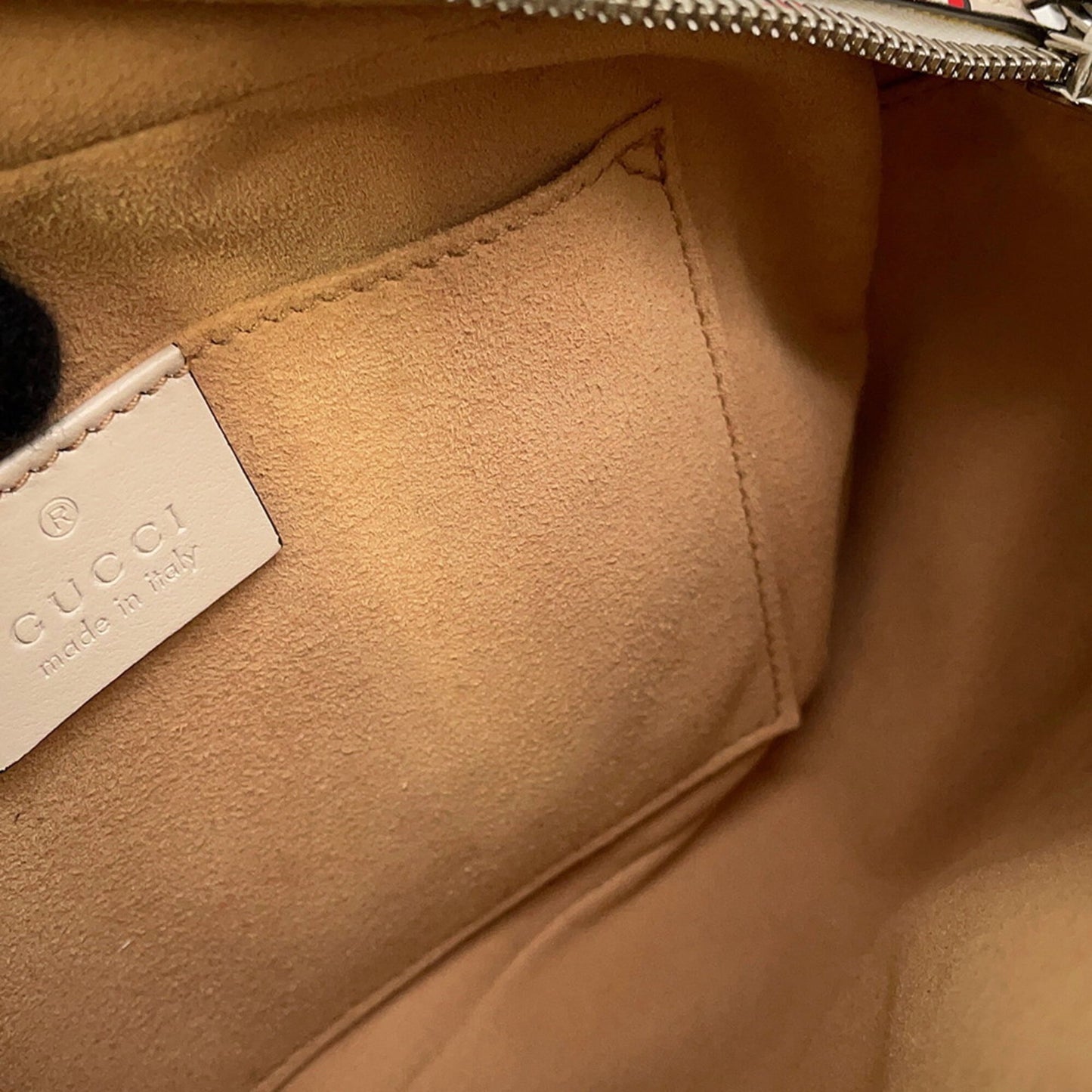 Gucci Beige Red Color White Leather Shoulder Bag ( )