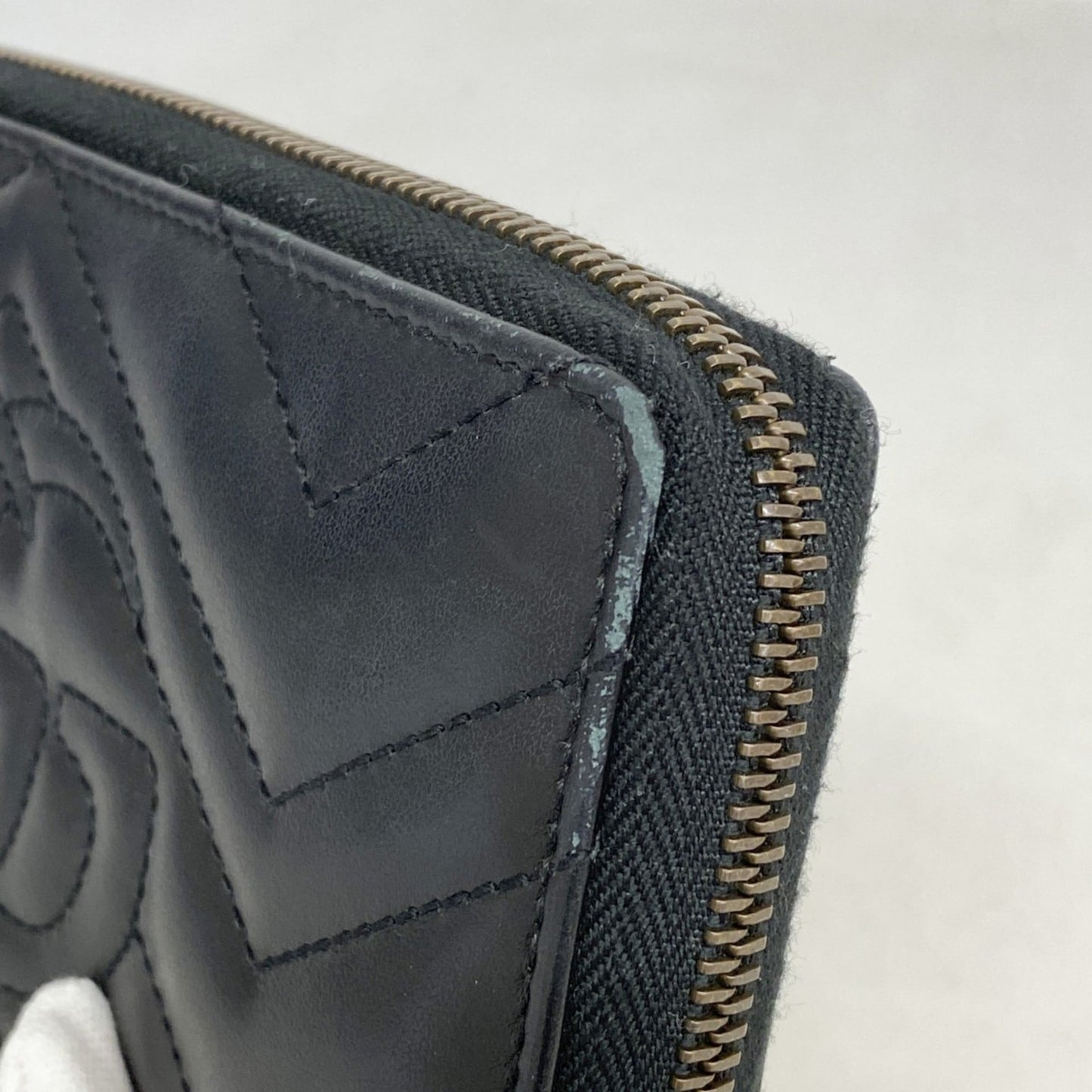 Gucci Black Leather Long Wallet (Bi-Fold) ( )