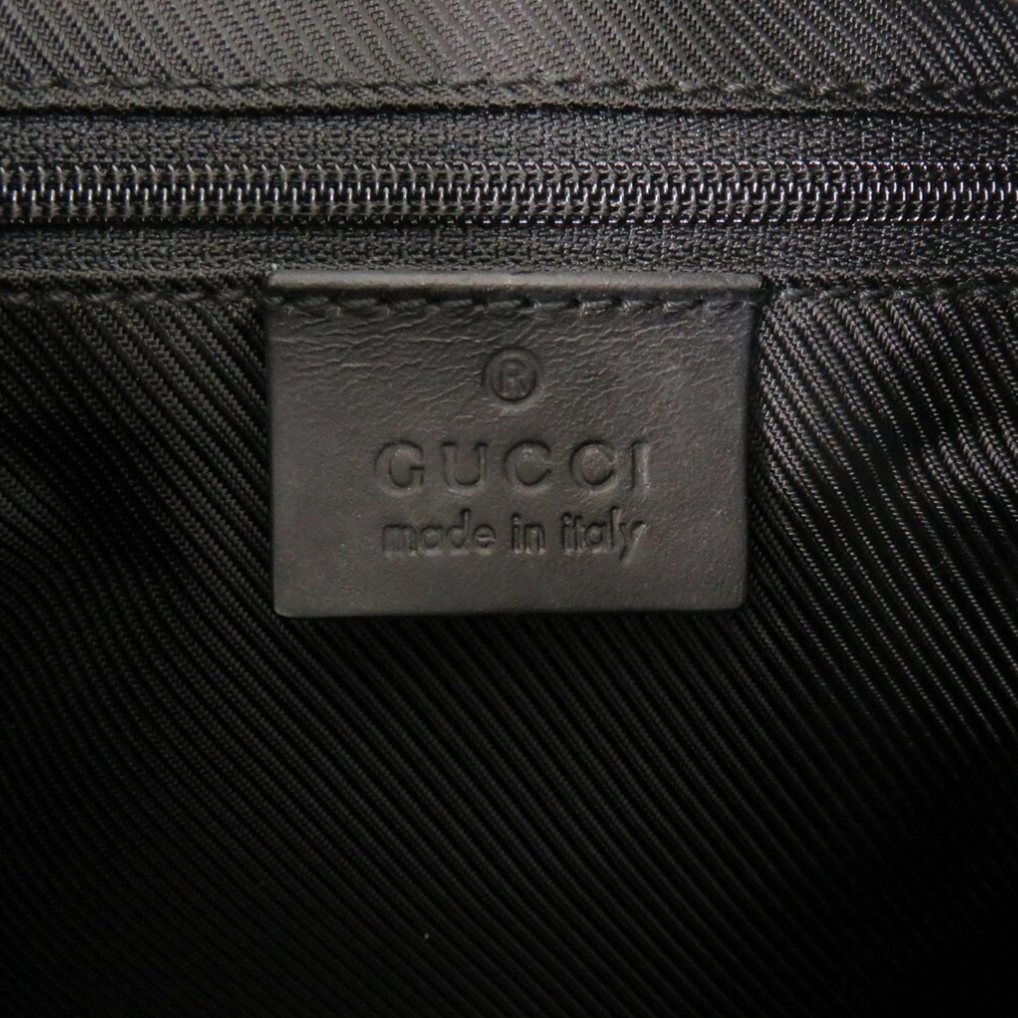 Gucci Black Gg Canvas Shoulder Bag ( )
