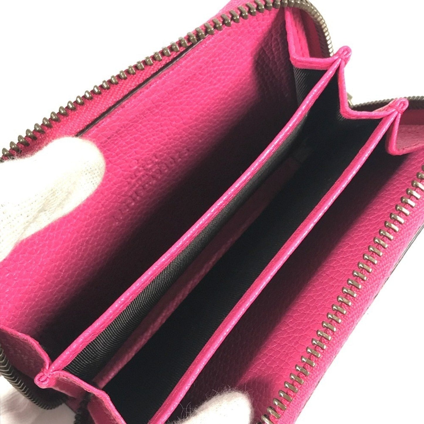 Gucci Pink Leather Coin Purse/Coin Case ( )