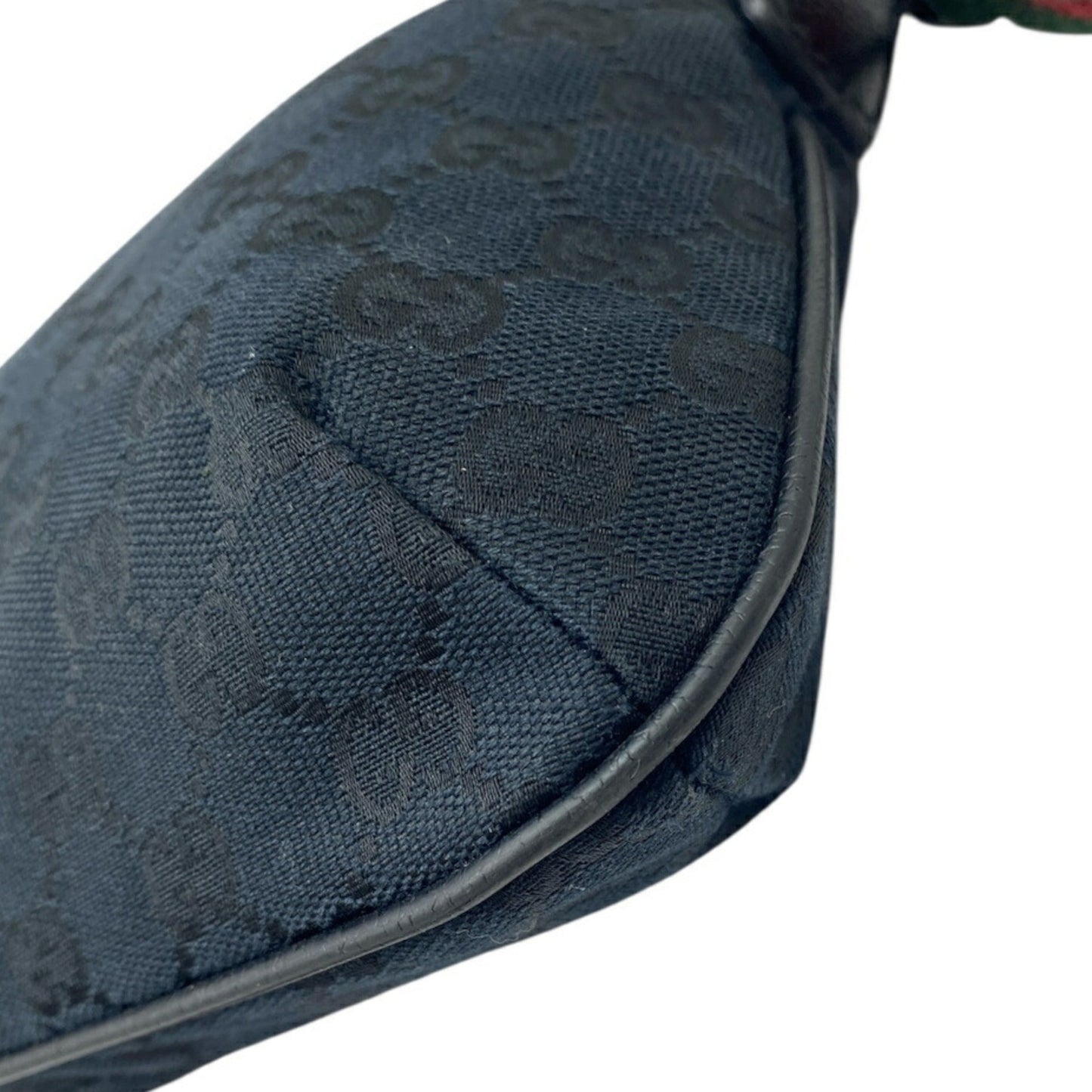 Gucci Black Gg Canvas Shoulder Bag ( )
