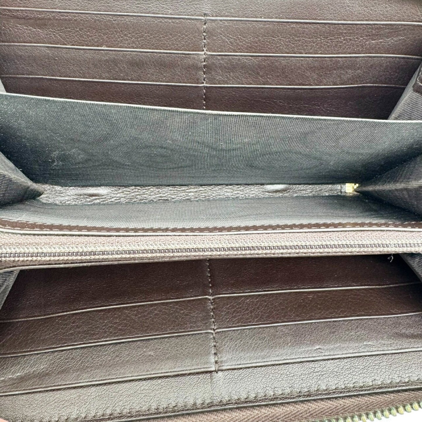 Gucci Brown Leather Long Wallet (Bi-Fold) ( )