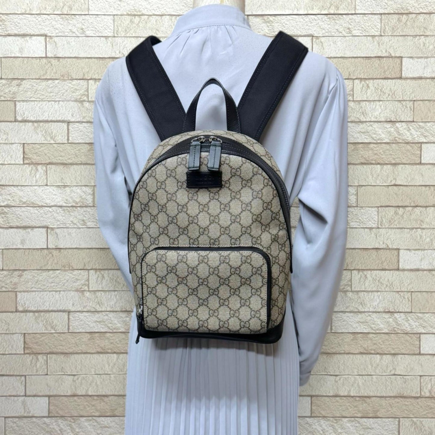 Gucci Beige Black Gg Supreme Canvas Backpack ( )