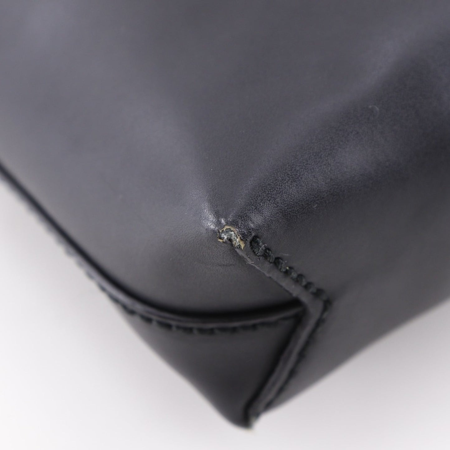 Gucci Black Gg Supreme Messenger Bag Shoulder Bag ( )