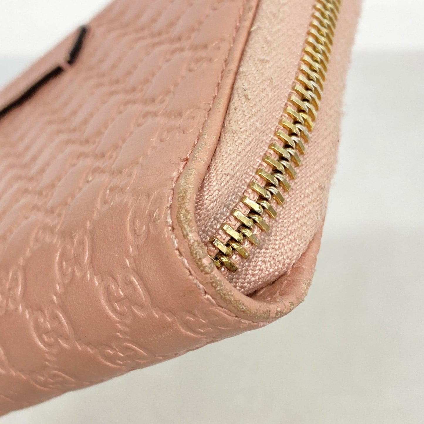 Gucci Pink Leather Wallet (Bi-Fold) ( )