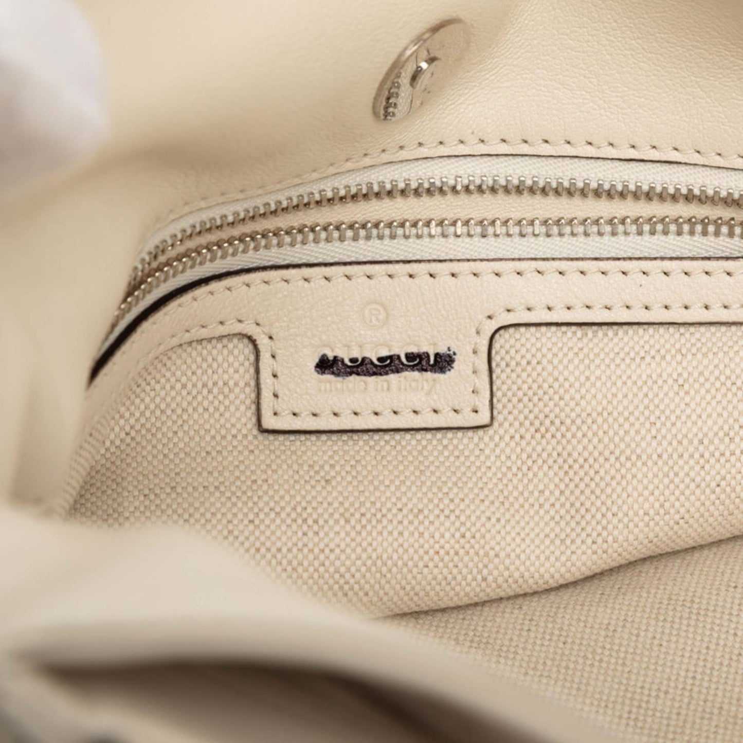Gucci Off-White Leather Shoulder Bag Tote Bag ( )