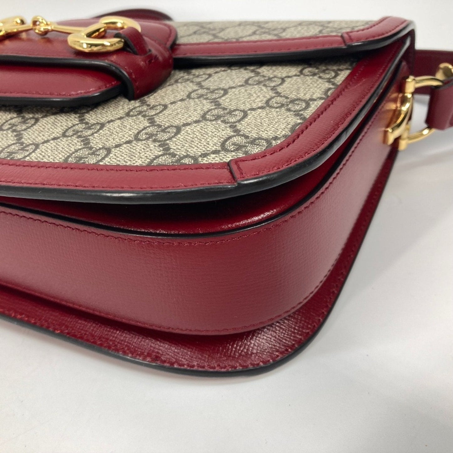 Gucci Beige Red Color Gg Supreme Leather Shoulder Bag ( )