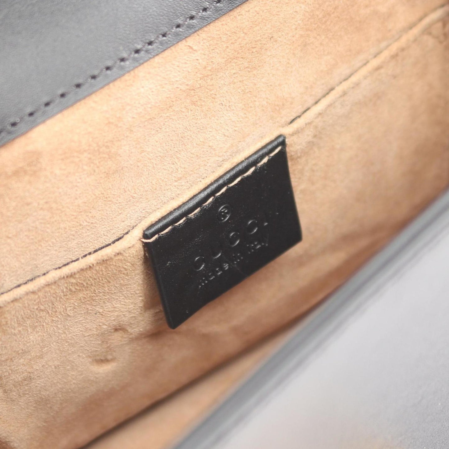 Gucci Black Multi-Color Leather Handbag ( )