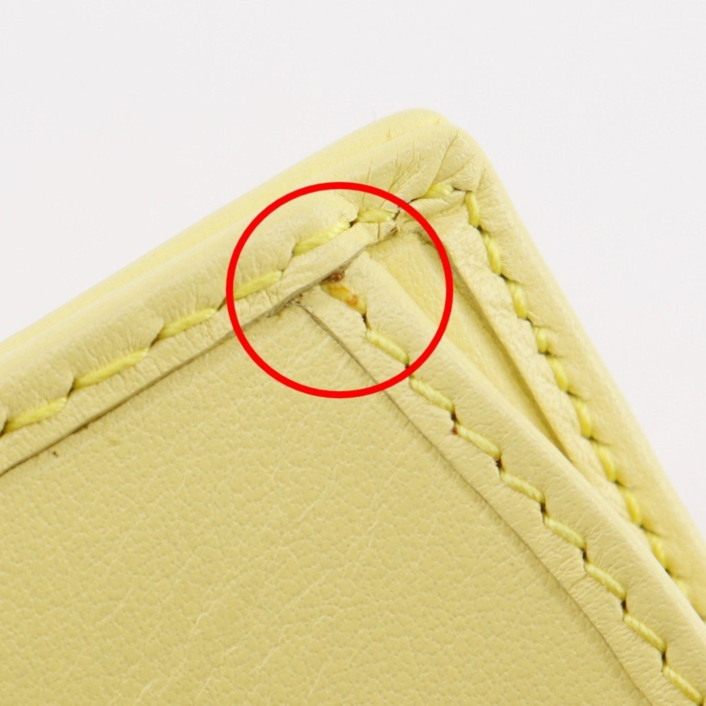 Gucci Yellow Leather Wallet (Bi-Fold) ( )