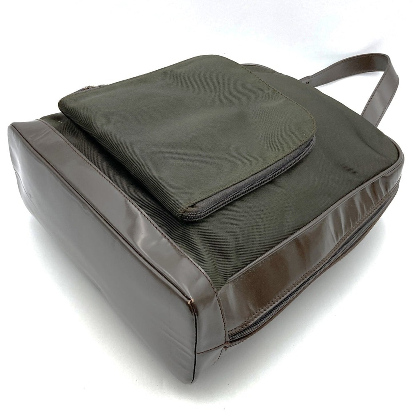 Gucci Brown Leather Nylon Sling Bag ( )