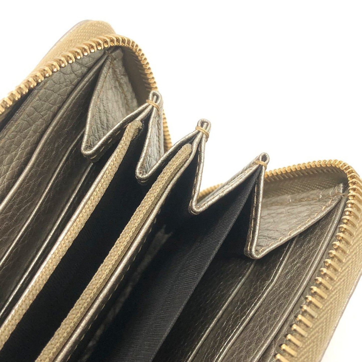 Gucci Champagne Gold Leather Long Wallet (Bi-Fold) ( )