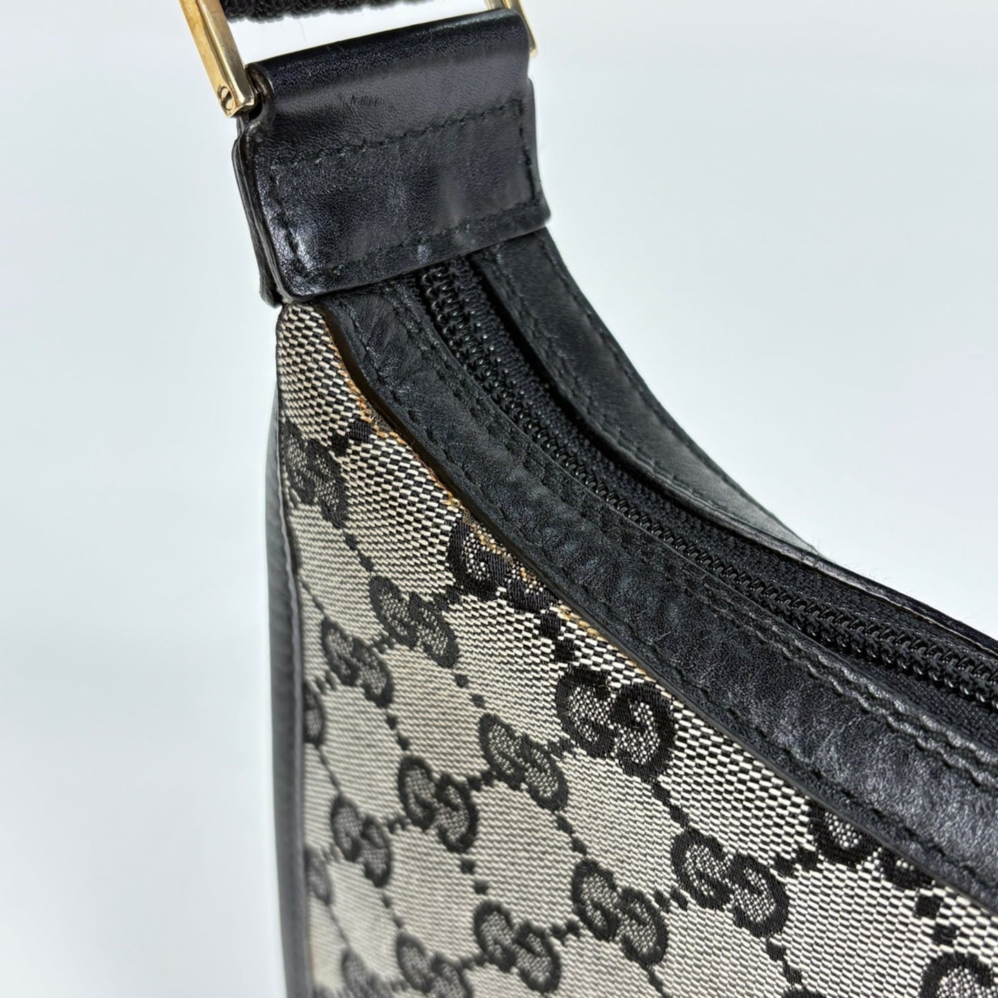 Gucci Black Gg Canvas Leather Shoulder Bag ( )
