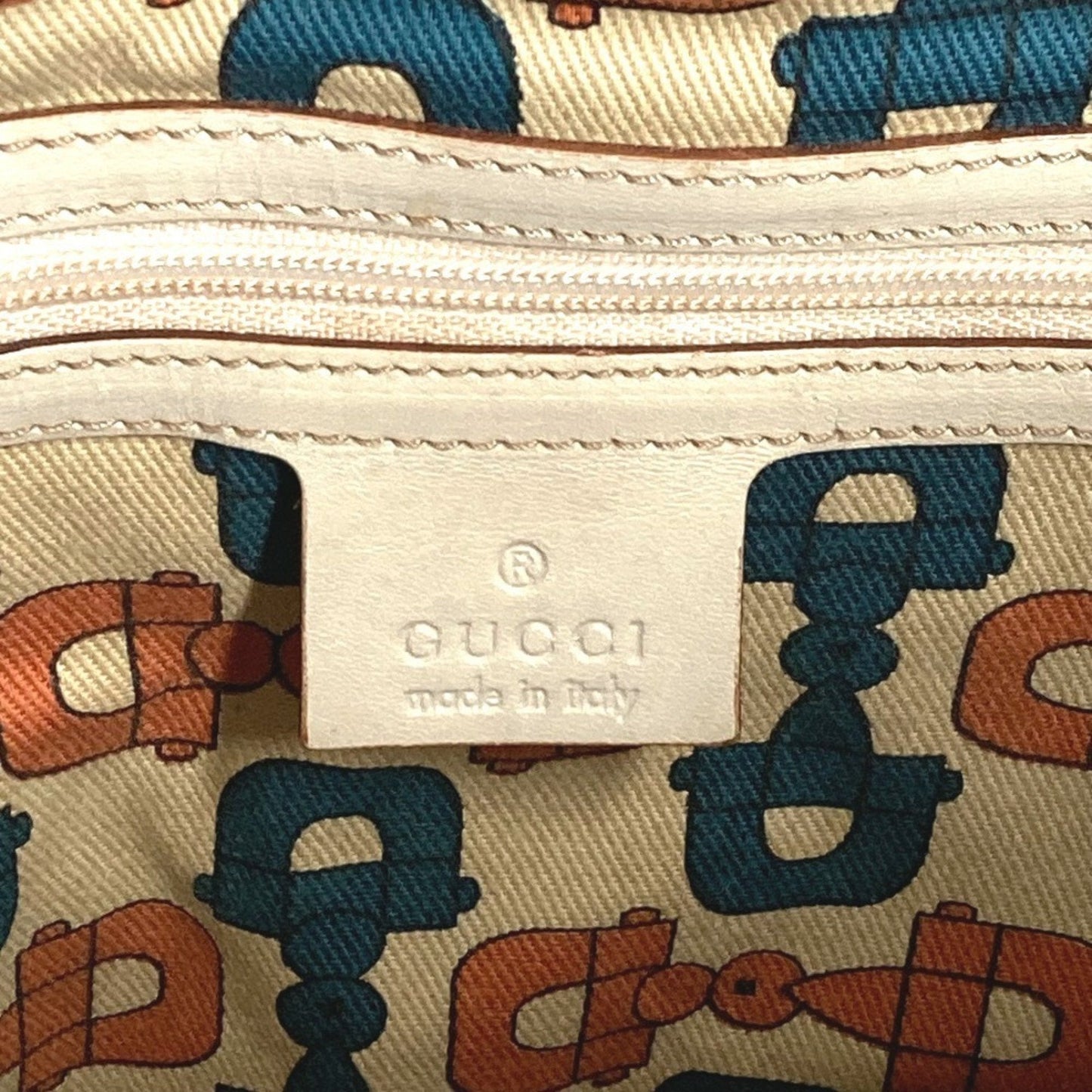 Gucci Off-White Leather Shoulder Bag Tote Bag ( )