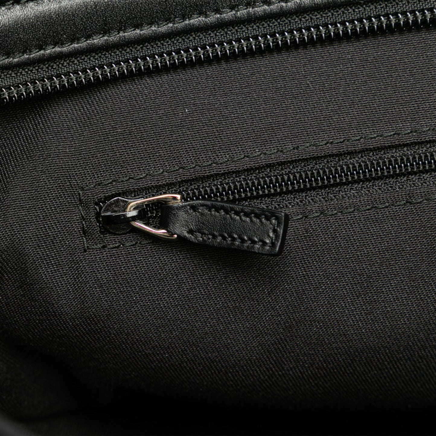 Gucci Beige Black Canvas Leather Shoulder Bag ( )