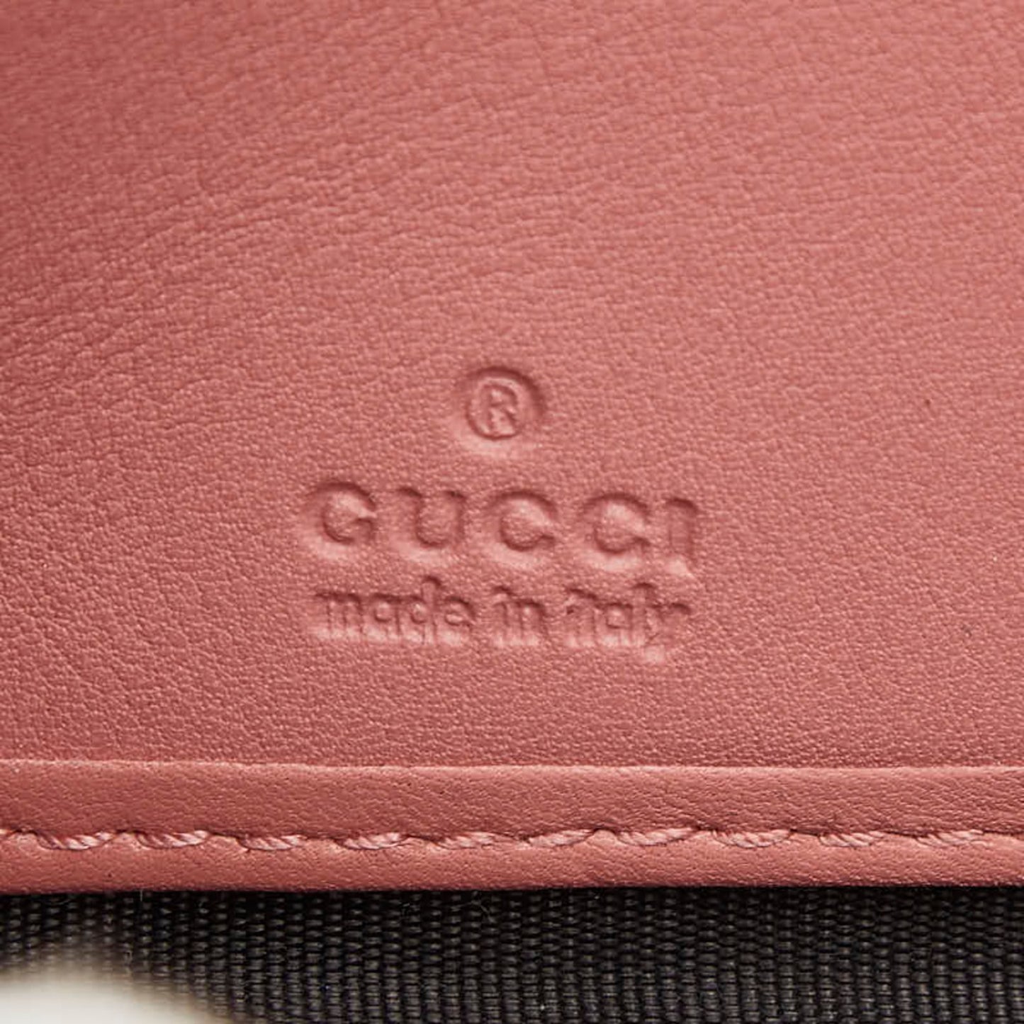 Gucci Pink Red Color Leather Long Wallet (Bi-Fold) ( )