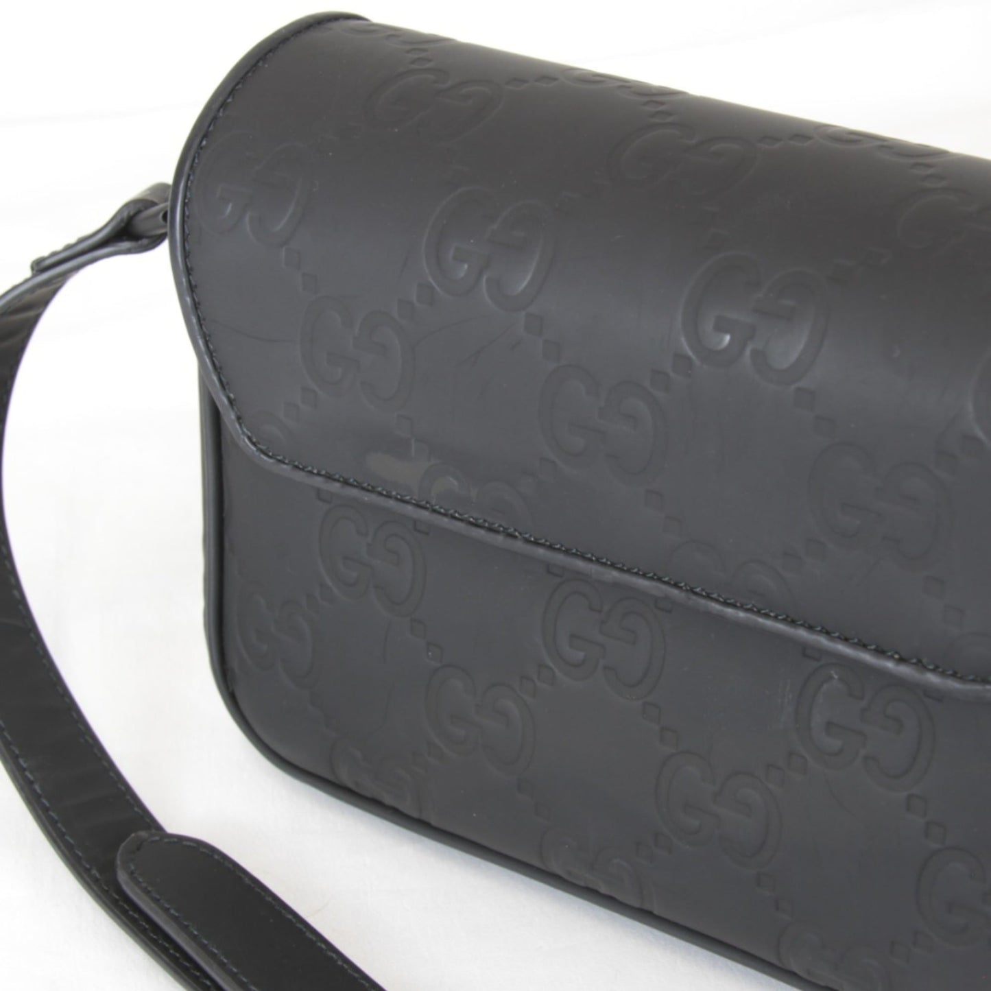 Gucci Black Rubber Shoulder Bag ( )