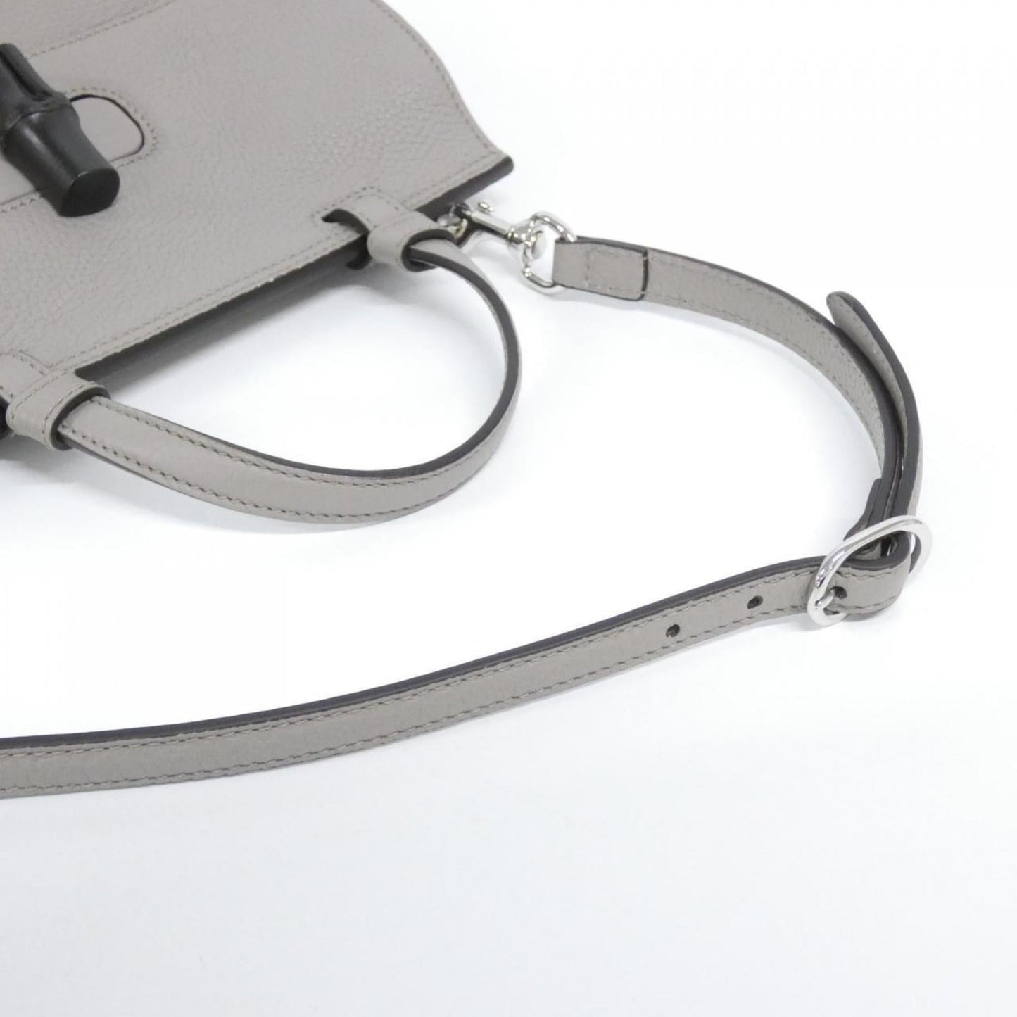 Gucci Light Gray Leather Handbag ( )
