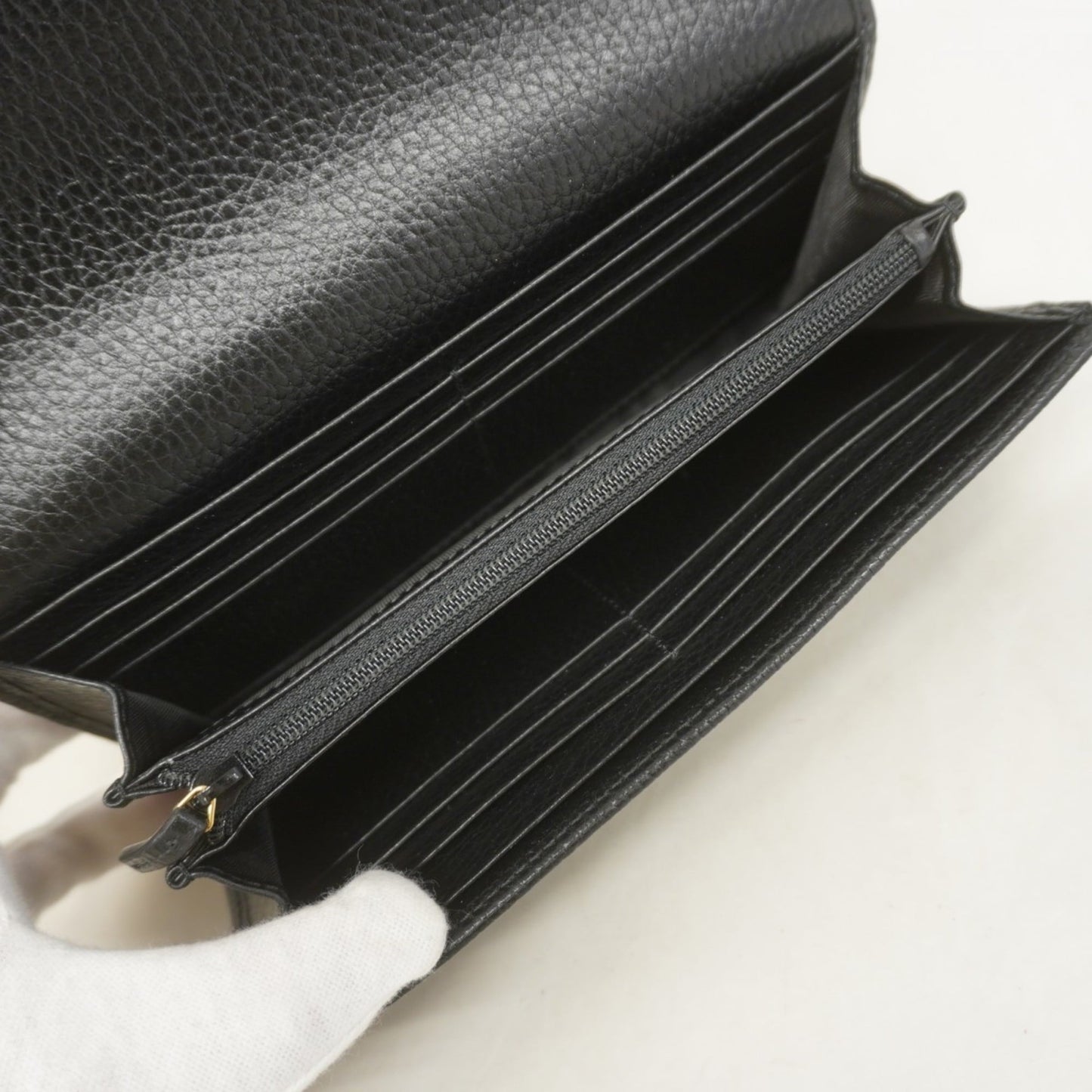Gucci Black Leather Long Wallet (Bi-Fold) ( )