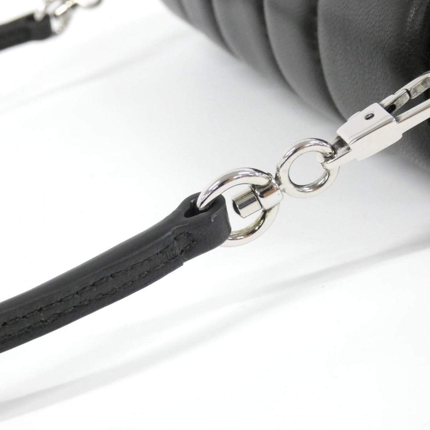 Gucci Black Leather Shoulder Bag ( )