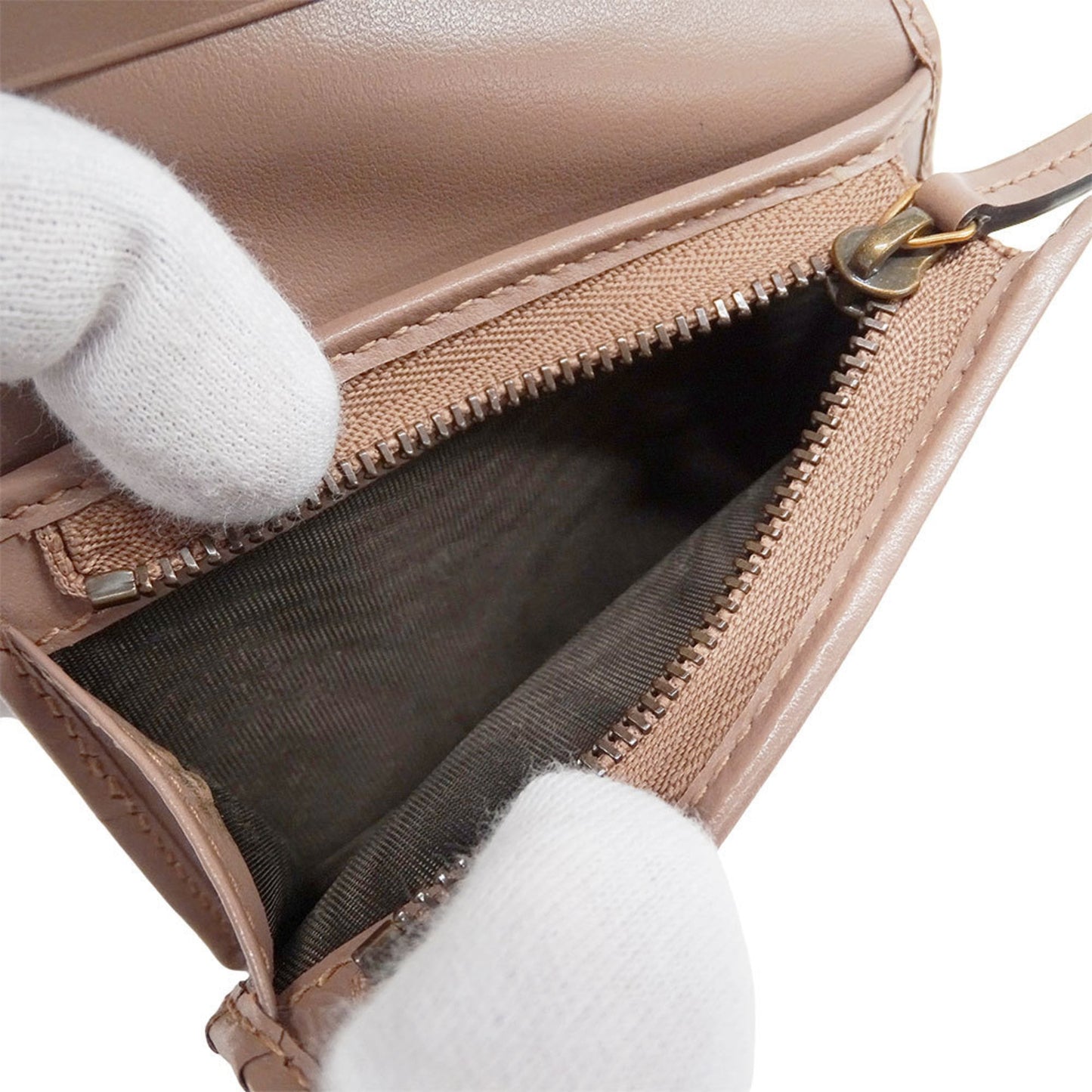Gucci Pink Beige Leather Wallet (Bi-Fold) ( )