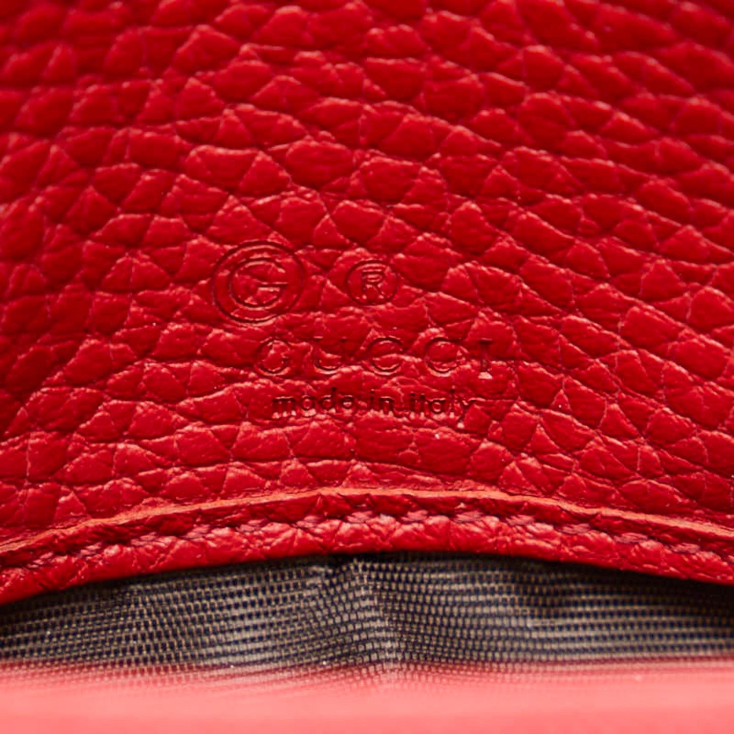 Gucci Soho Red Color Leather Wallet (Bi-Fold) ( )