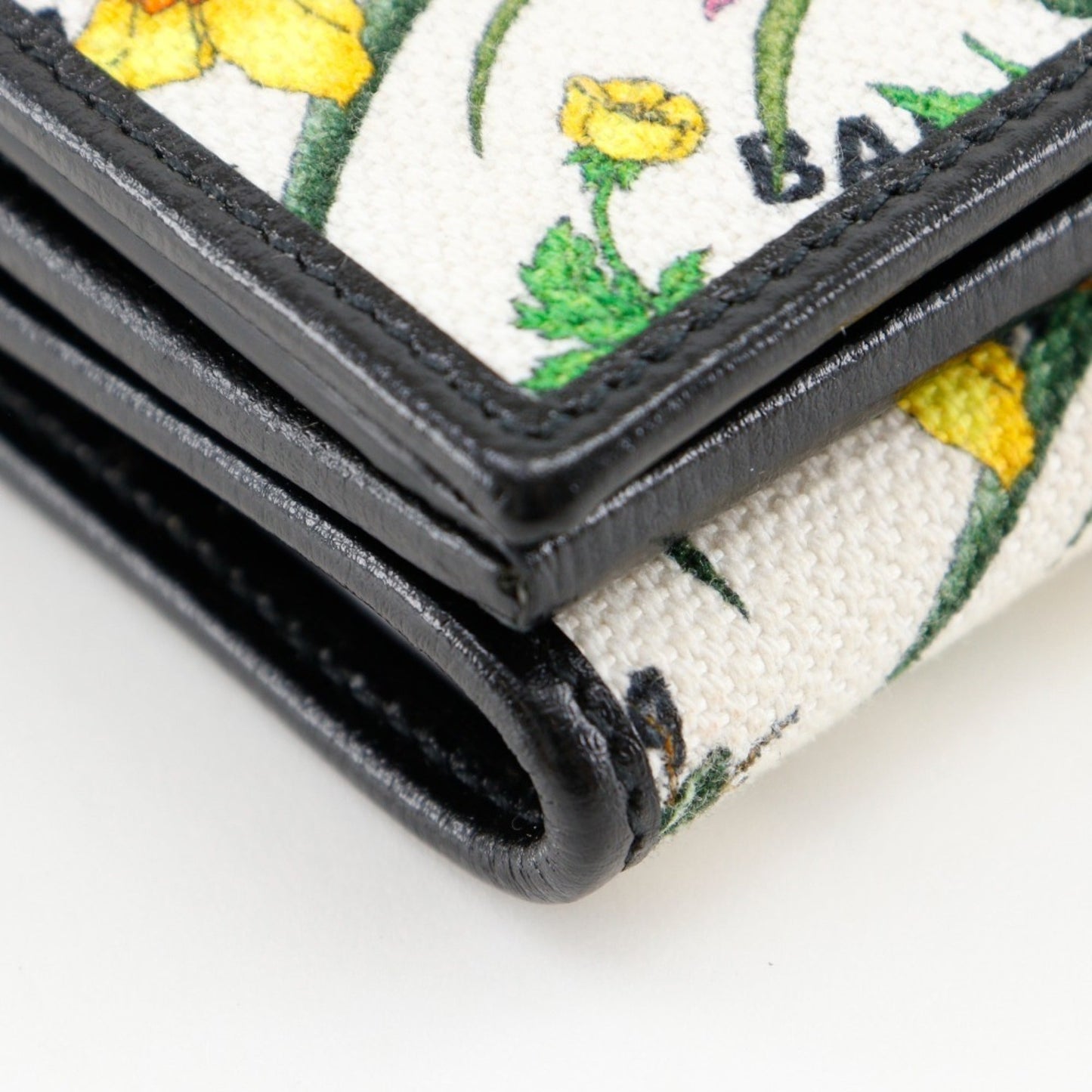 Gucci Black Multi-Color Canvas Wallet (Tri-Fold) ( )