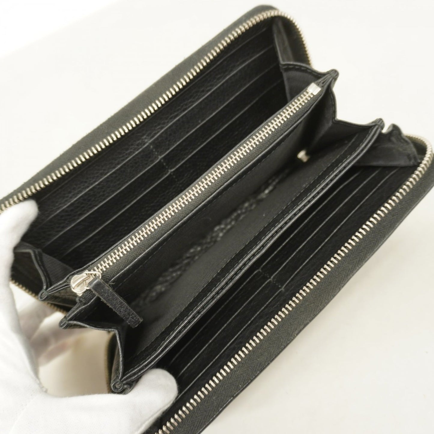 Gucci Black Leather Long Wallet (Bi-Fold) ( )