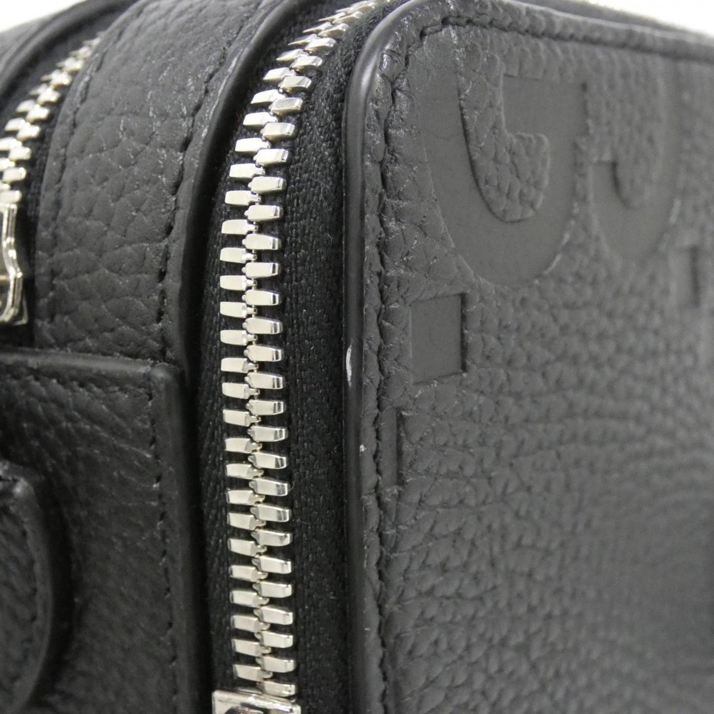 Gucci Black Gg Leather Shoulder Bag ( )
