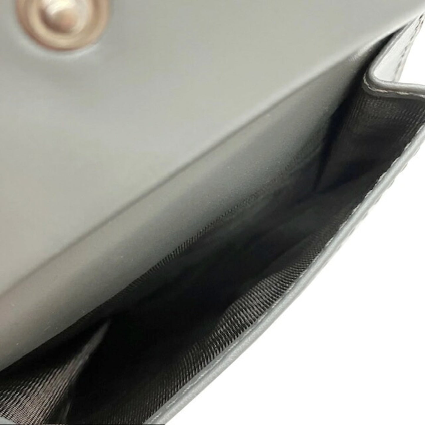 Gucci Gray Leather Wallet (Bi-Fold) ( )