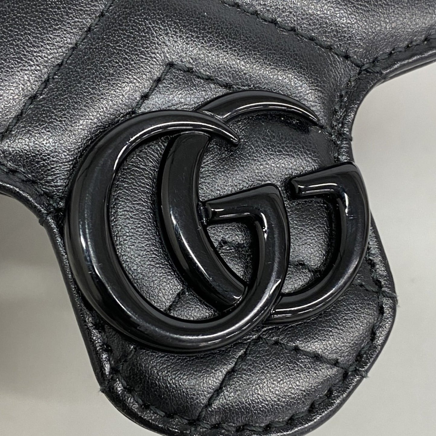 Gucci Black Leather Shoulder Bag ( )