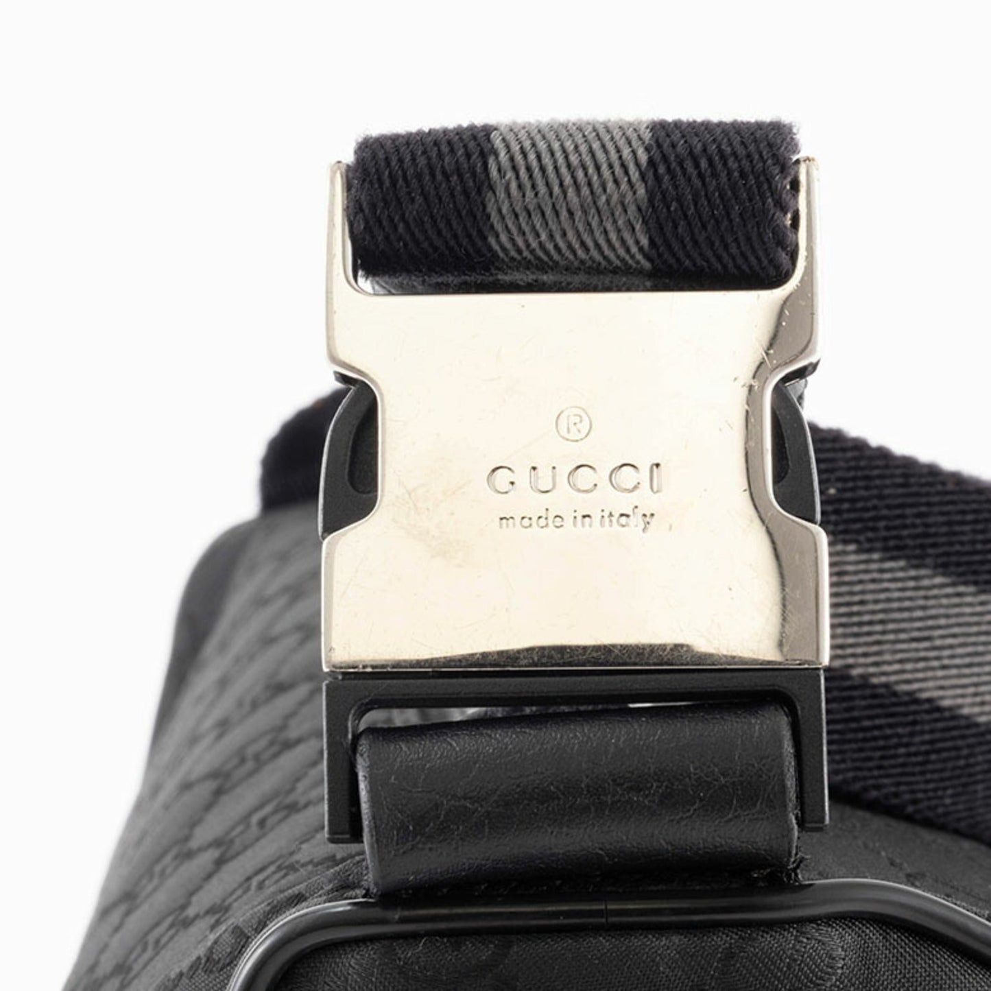 Gucci Black Nylon Pochette Shoulder Bag Sling Bag ( )