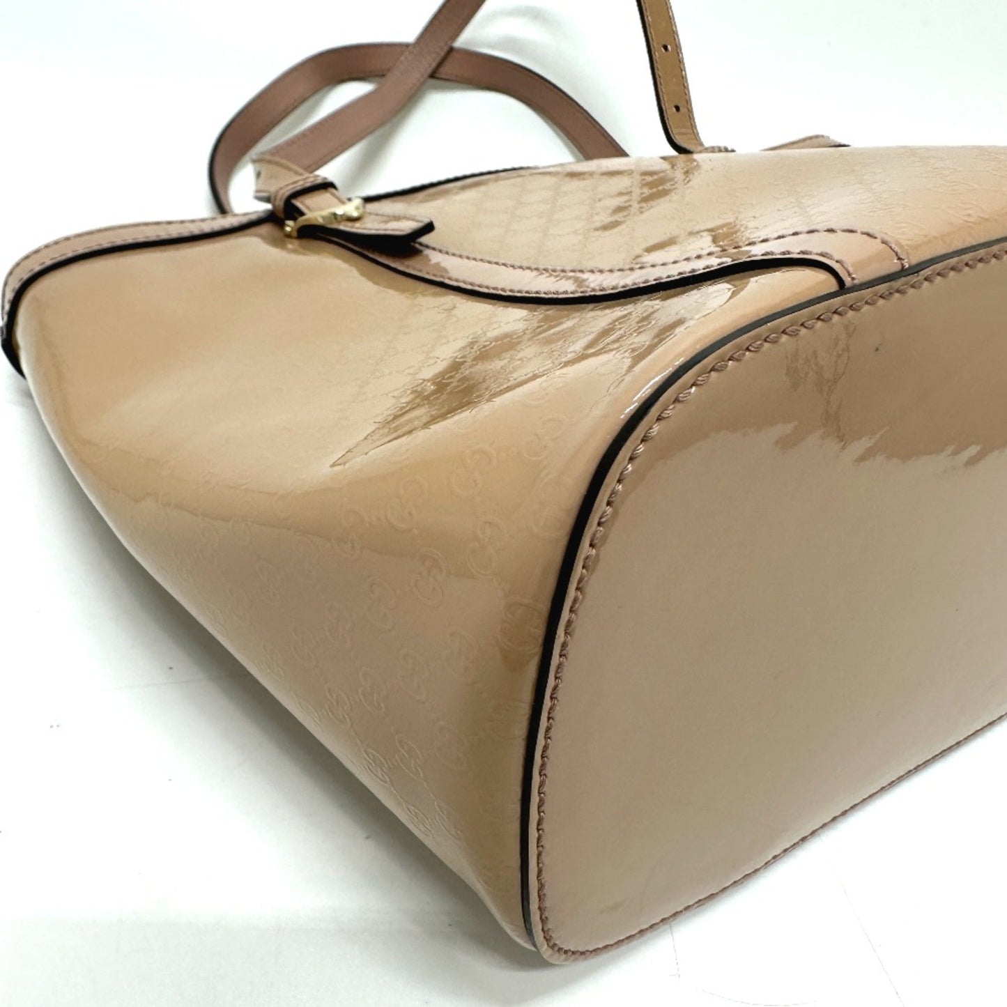 Gucci Beige Patent Leather Tote Bag ( )