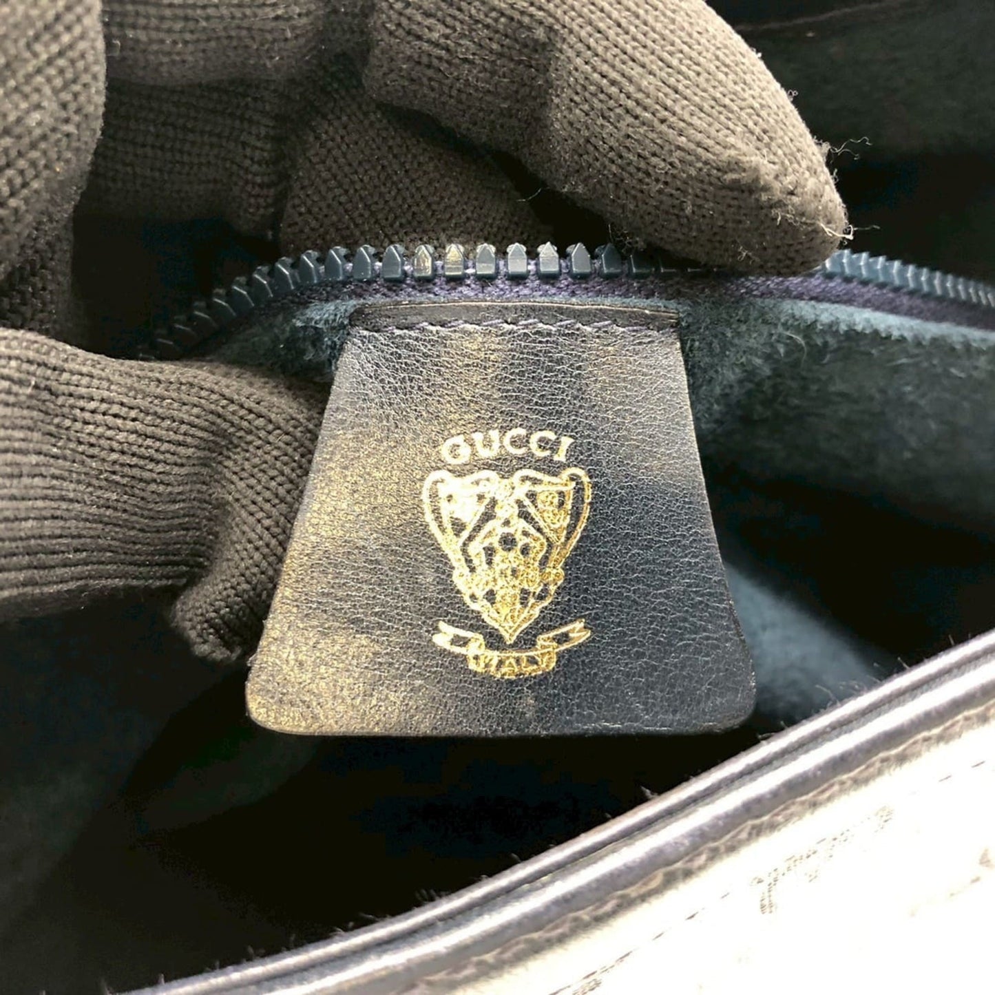 Gucci Navy Gg Supreme Shoulder Bag ( )