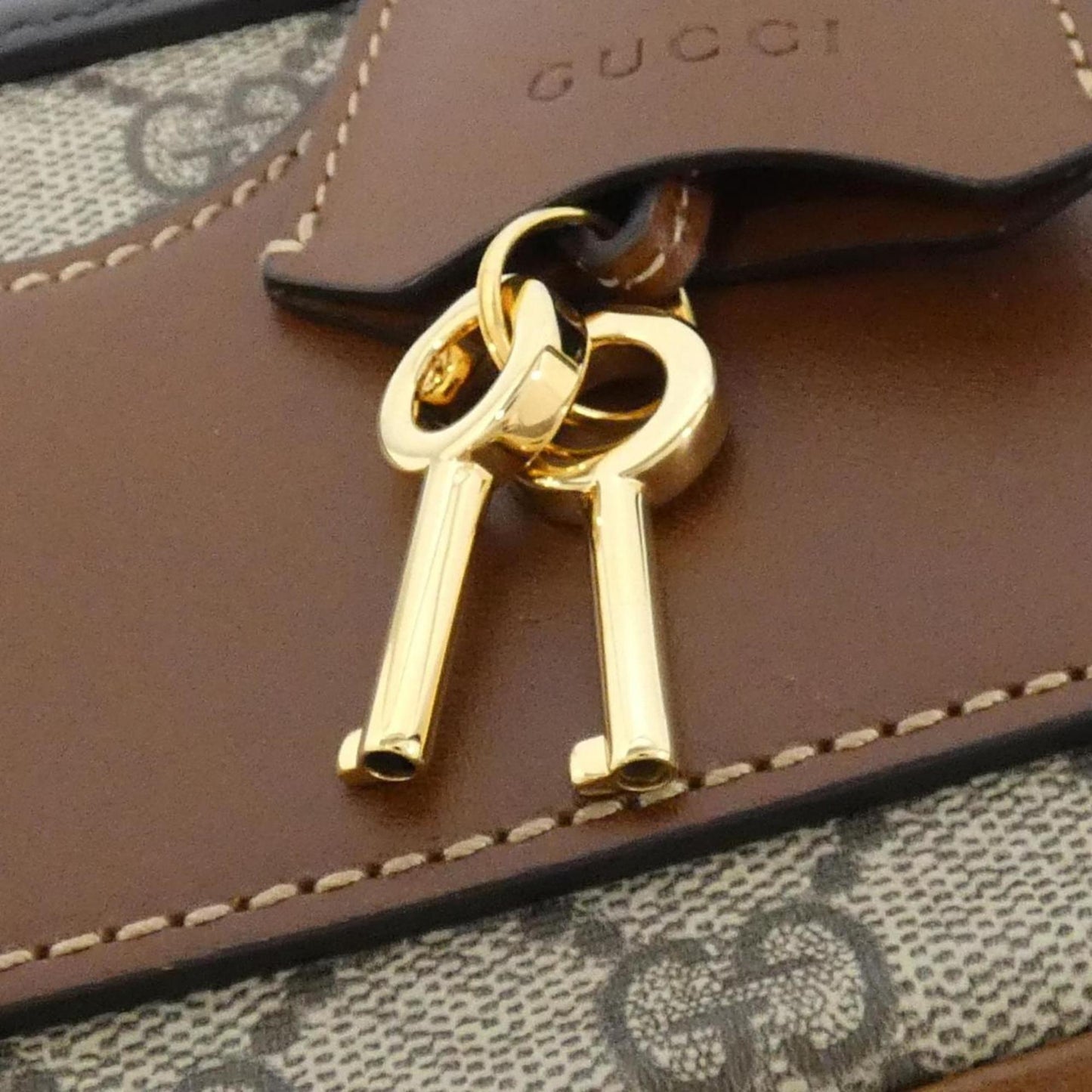 Gucci Beige Black Brown Gg Supreme Shoulder Bag ( )