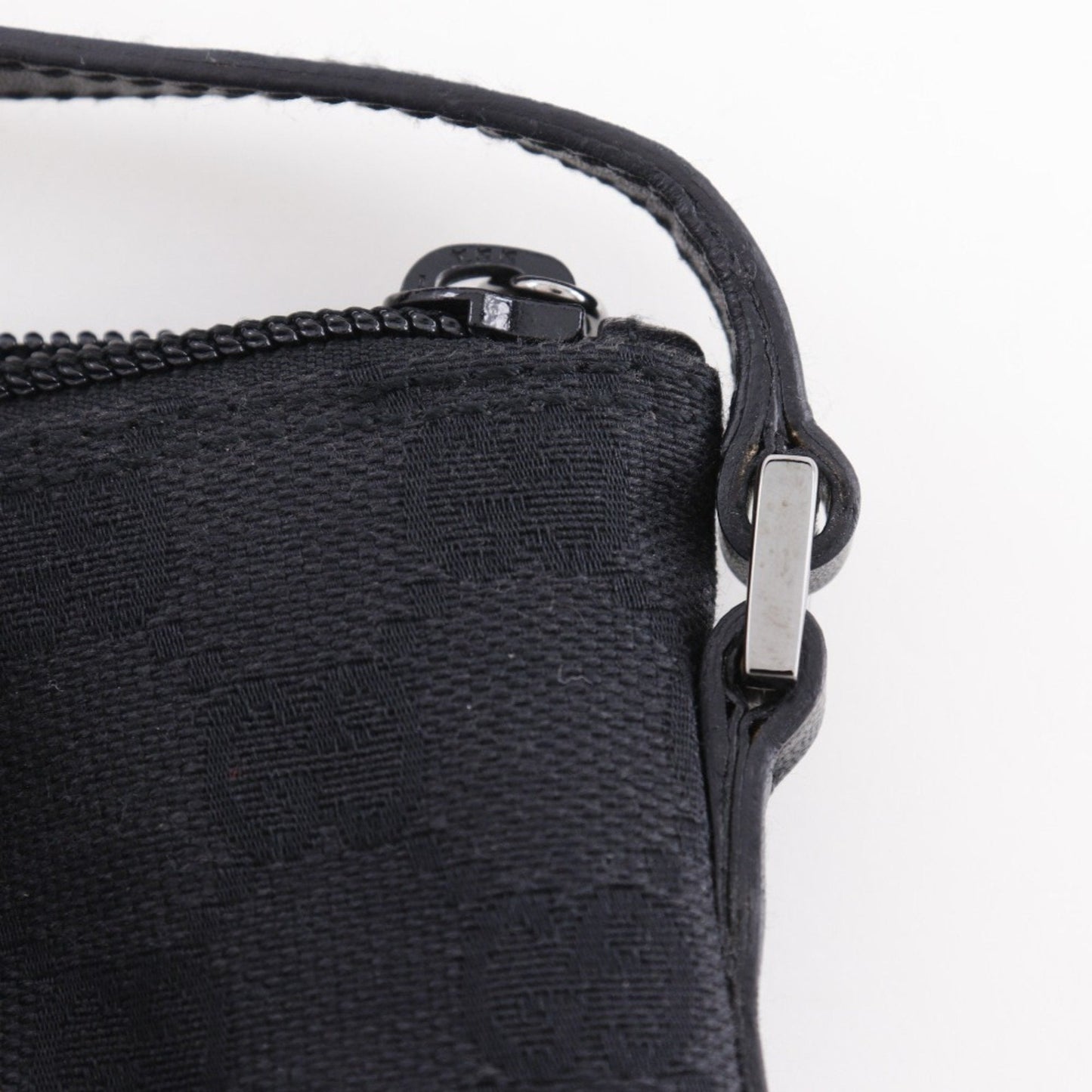 Gucci Black Gg Canvas Handbag ( )