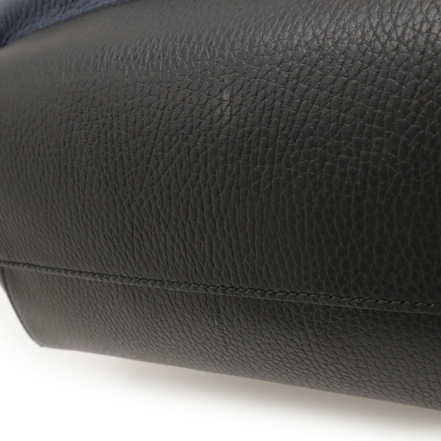 Gucci Black Navy Leather Shoulder Bag Tote Bag ( )