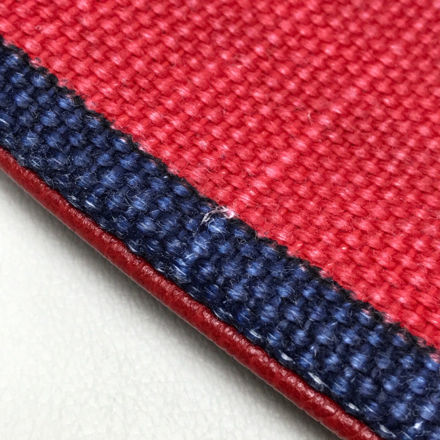 Gucci Red Other Clutch Bag ( )