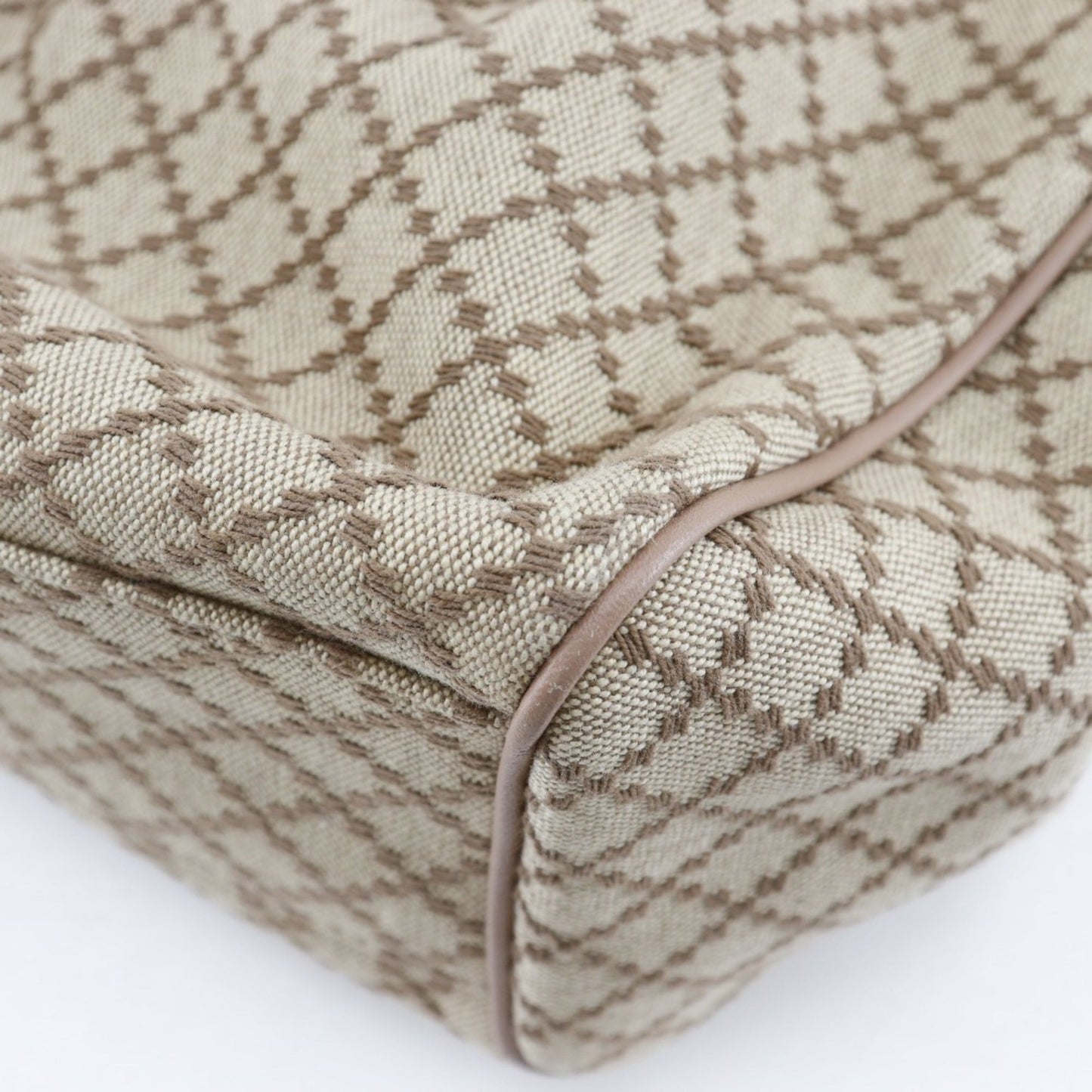 Gucci Beige Pink Canvas Handbag ( )