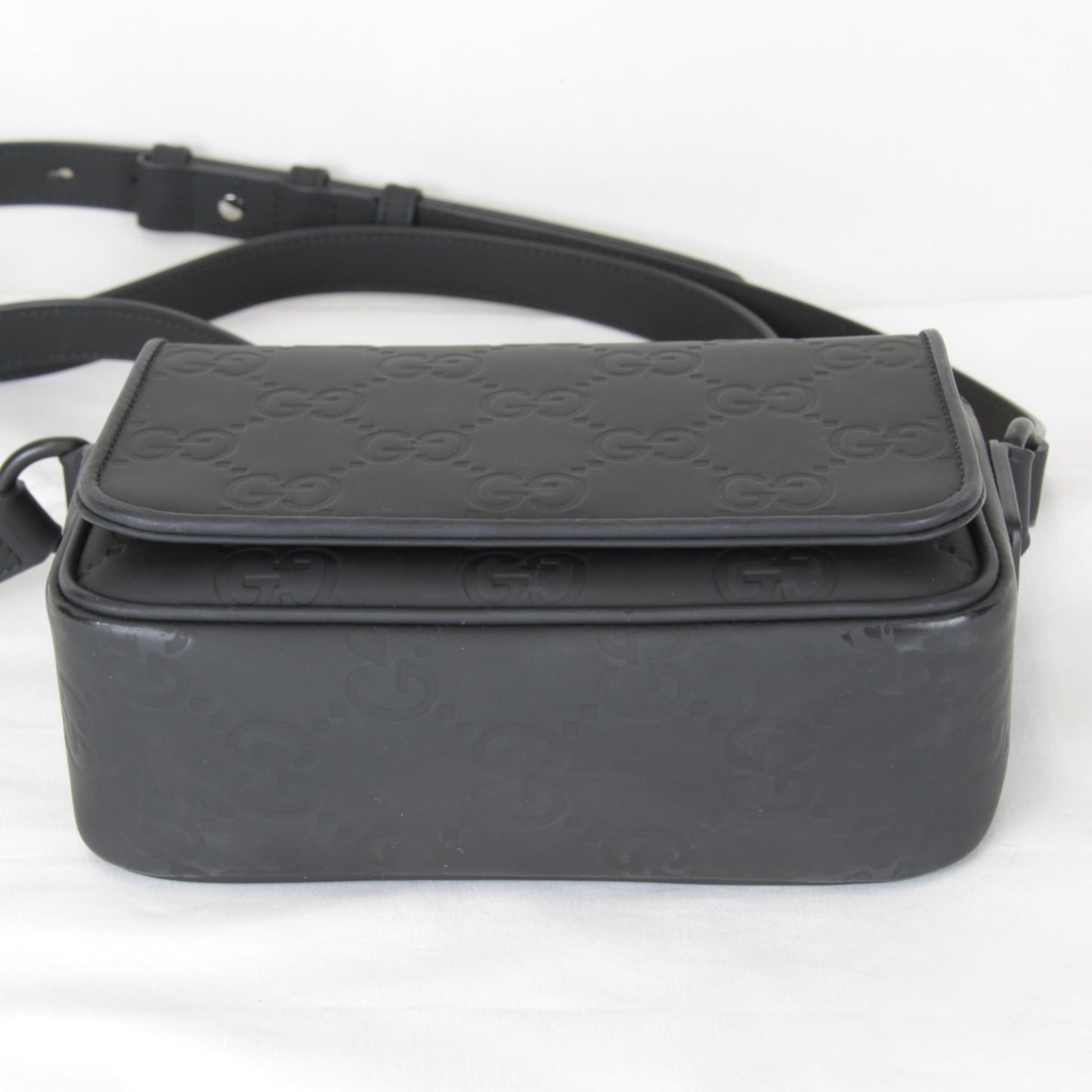 Gucci Black Rubber Shoulder Bag ( )