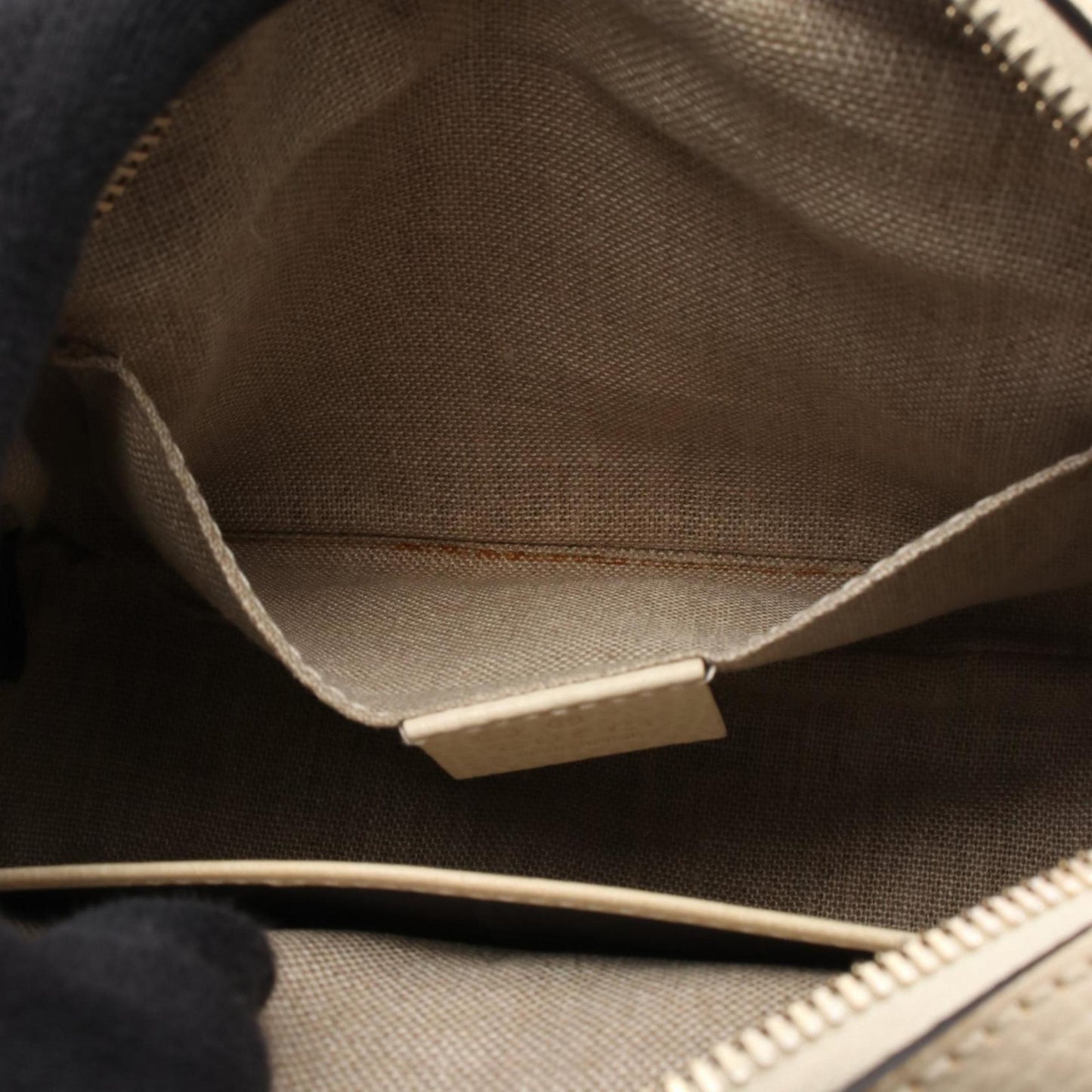 Gucci Beige Ivory Gg Canvas Leather Shoulder Bag ( )