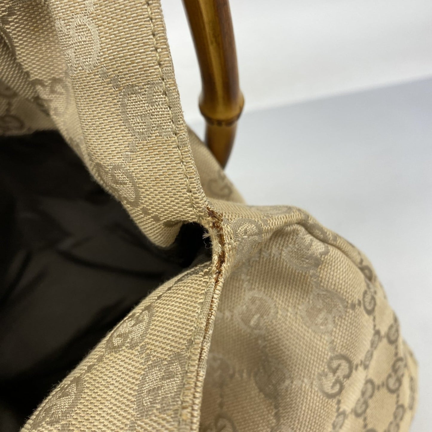 Gucci Beige Canvas Handbag ( )