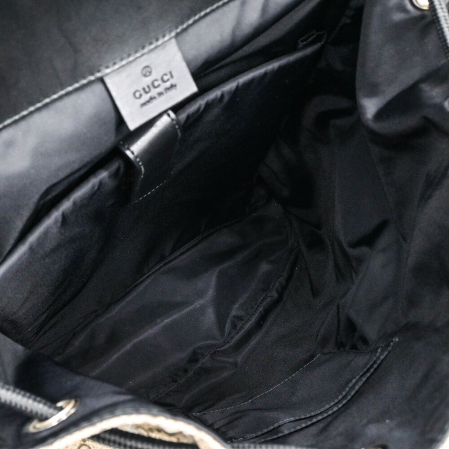 Gucci Beige Black Gg Supreme Leather Backpack ( )