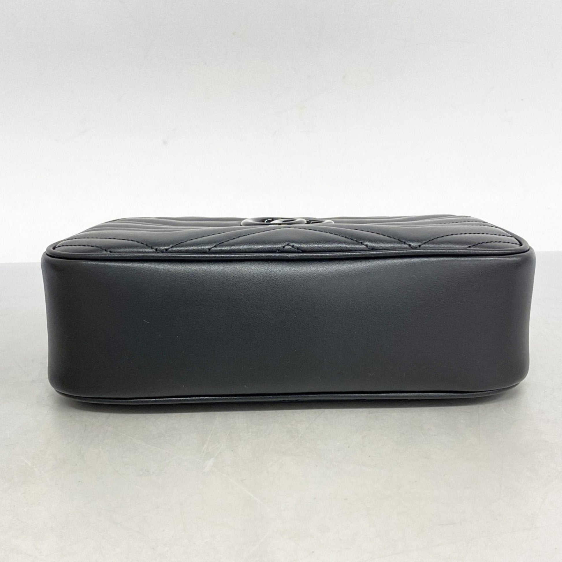 Gucci Leather Shoulder Bag