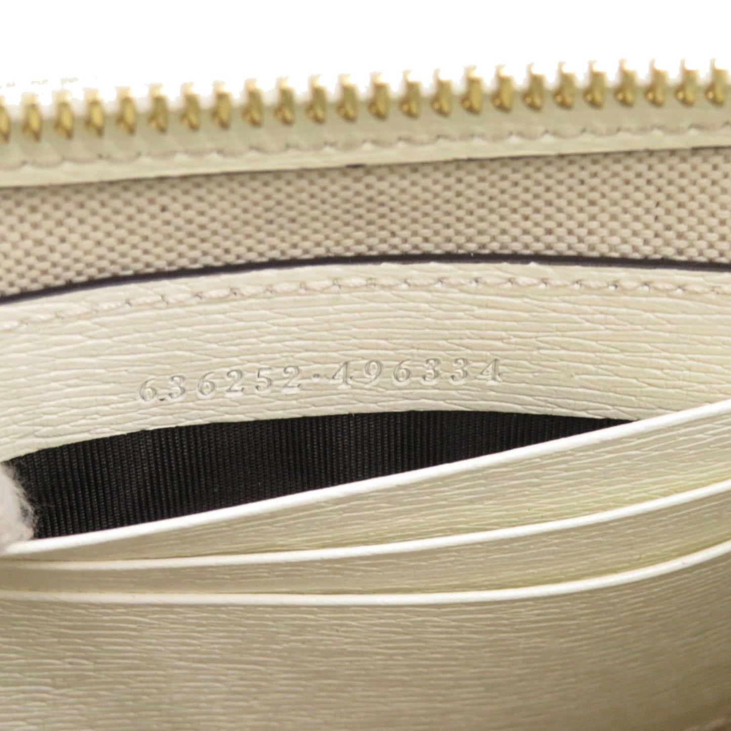 Gucci Light Blue White Leather Clutch Bag ( )