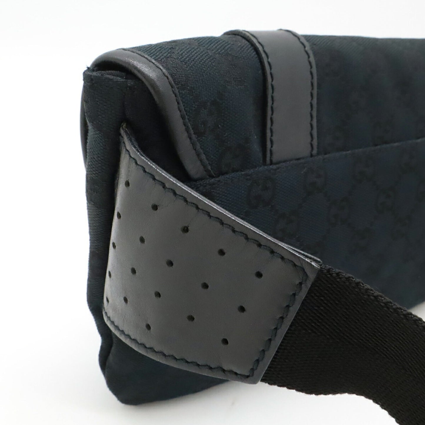 Gucci Black Gg Canvas Leather Pouch Sling Bag ( )