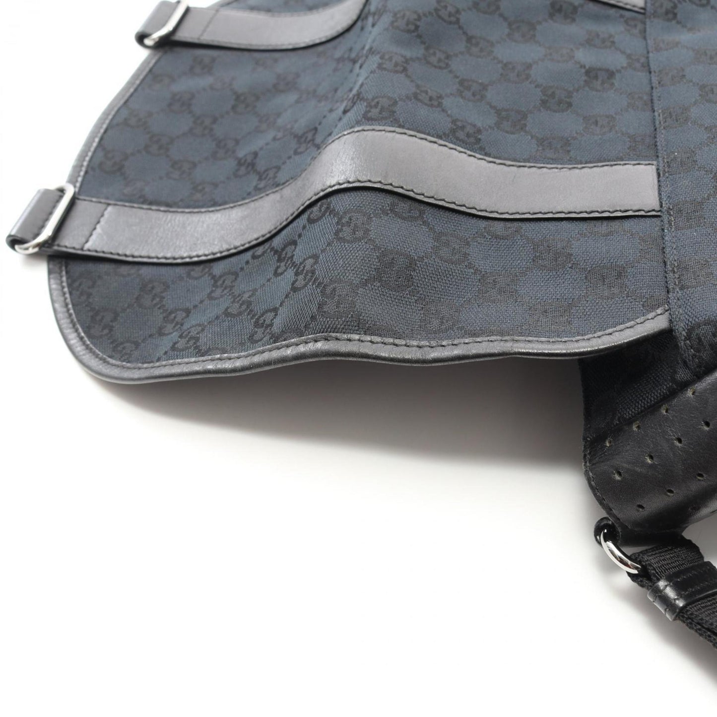 Gucci Black Navy Canvas Leather Shoulder Bag ( )