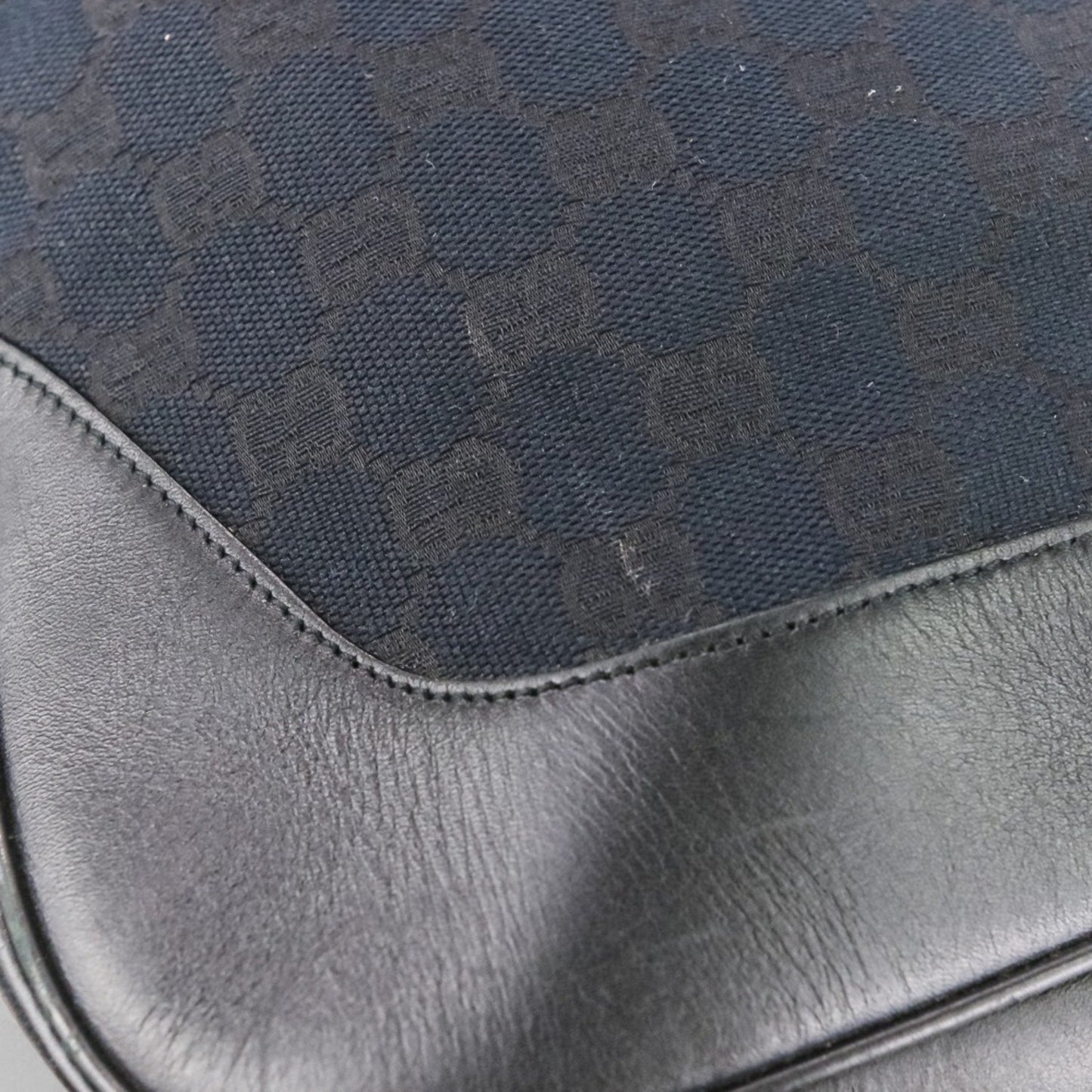 Gucci Black Leather Gg Canvas Handbag Shoulder Bag ( )