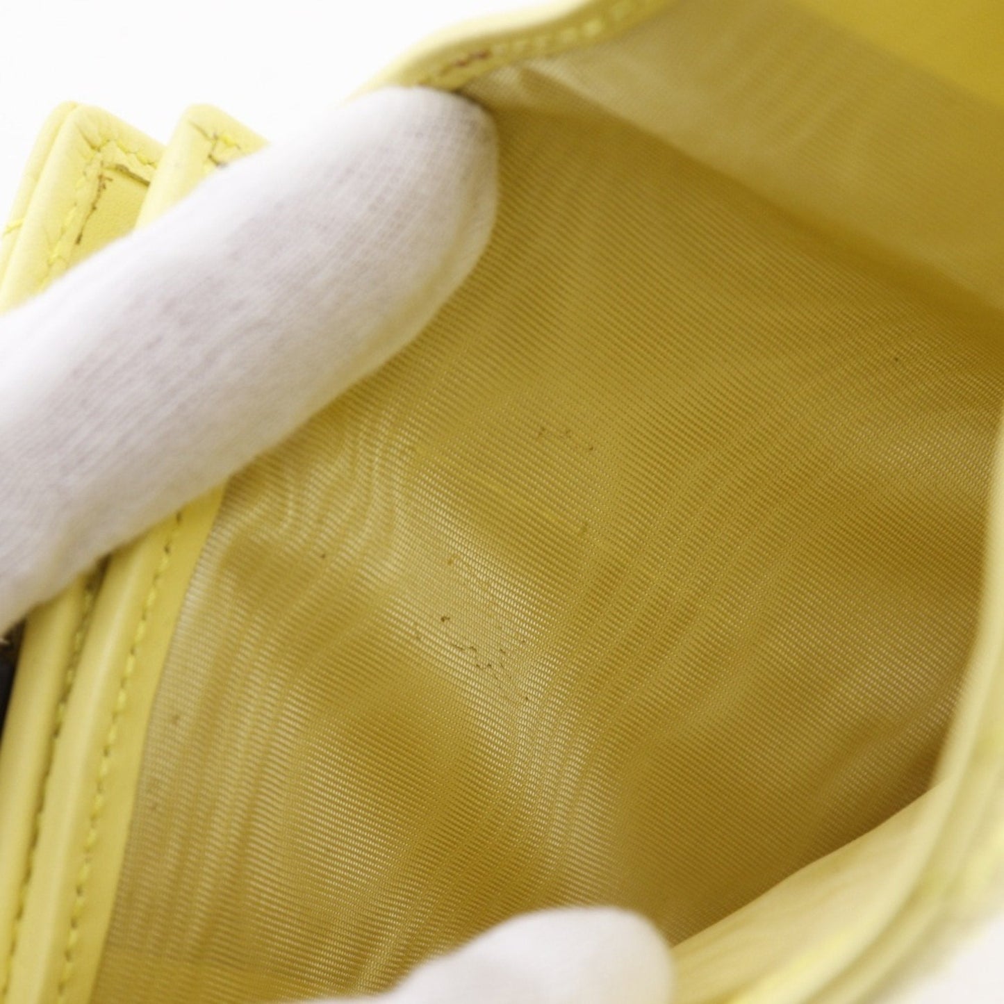 Gucci Yellow Leather Wallet (Bi-Fold) ( )