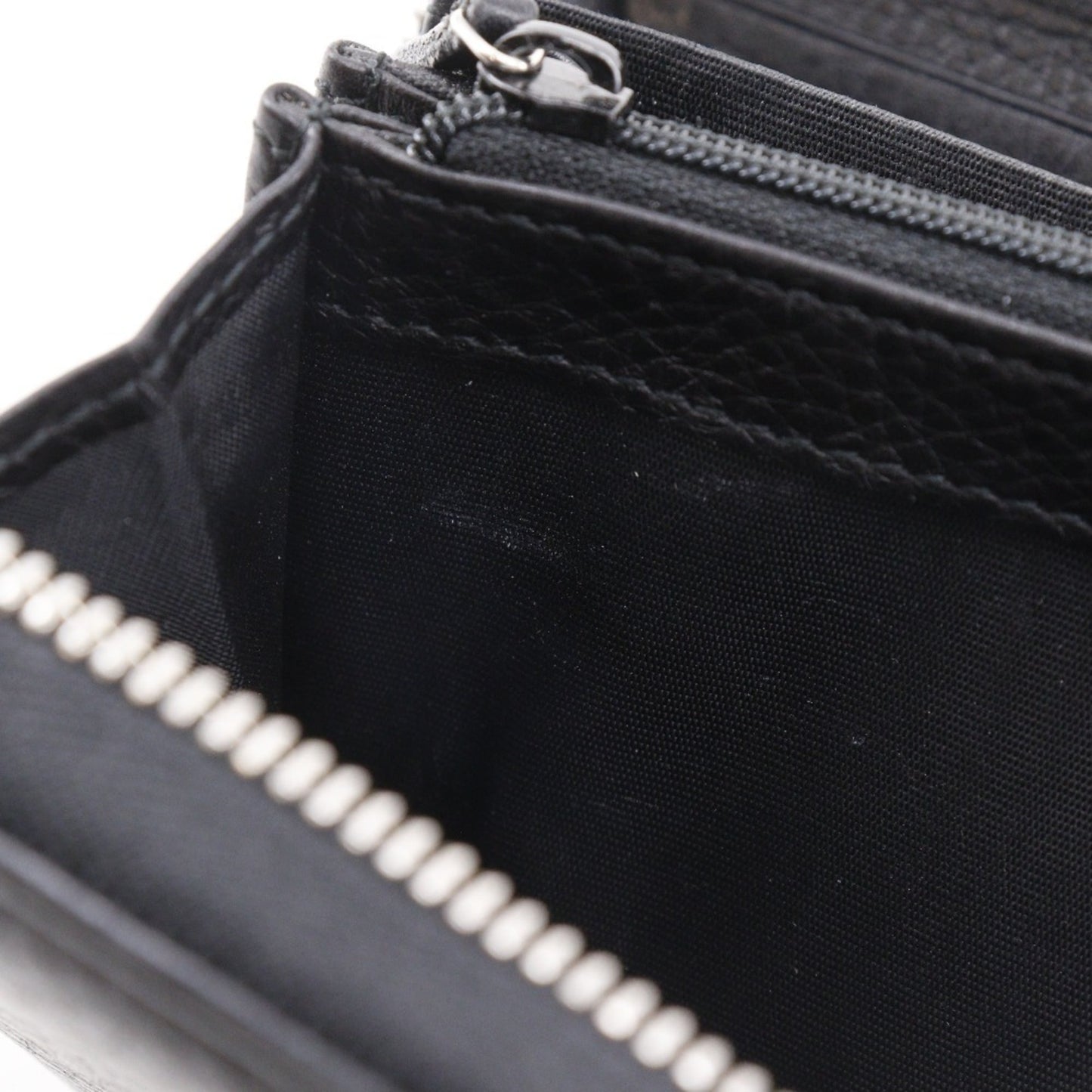 Gucci Black Leather Long Wallet (Bi-Fold) ( )