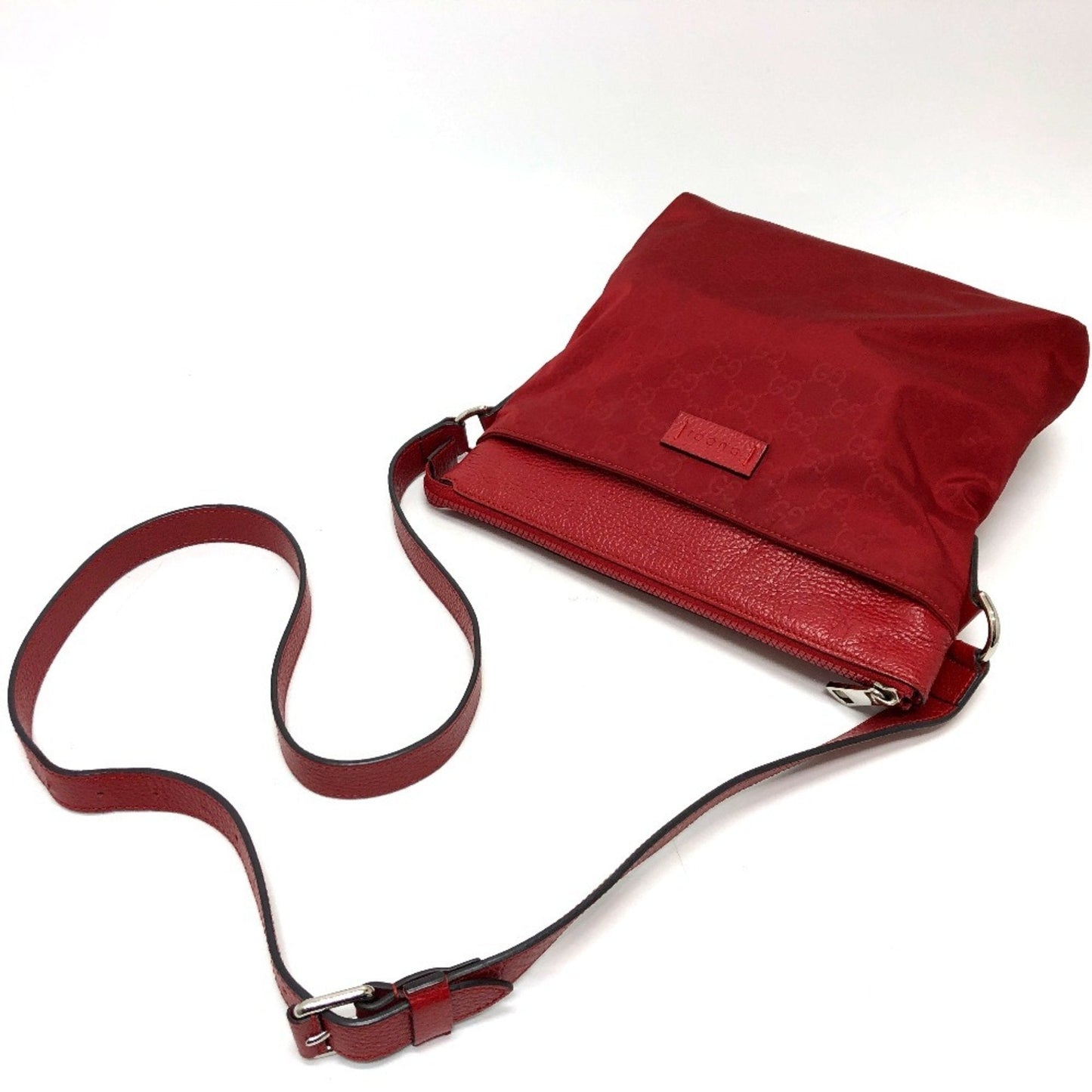 Gucci Red Color Nylon Leather Shoulder Bag ( )